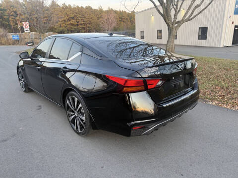 2020 Nissan Altima 2.0 SR