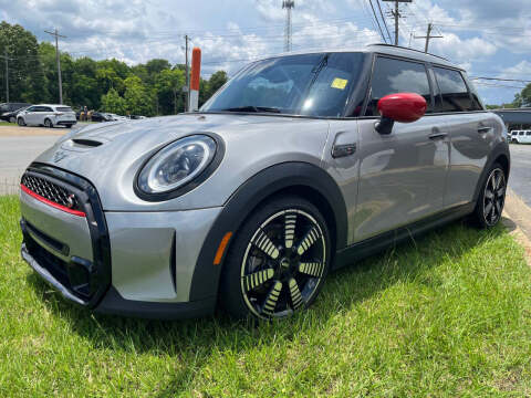 2023 MINI Hardtop 4 Door