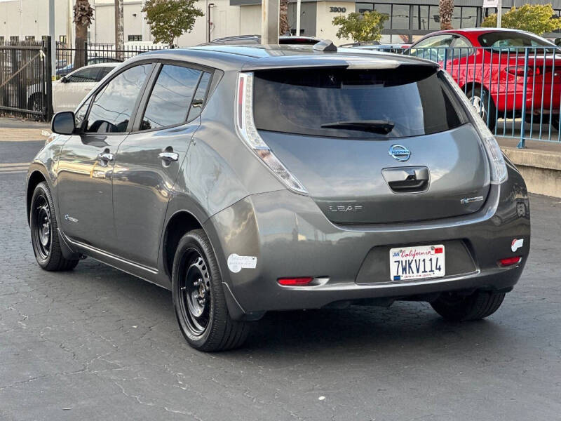 2014 Nissan LEAF SL