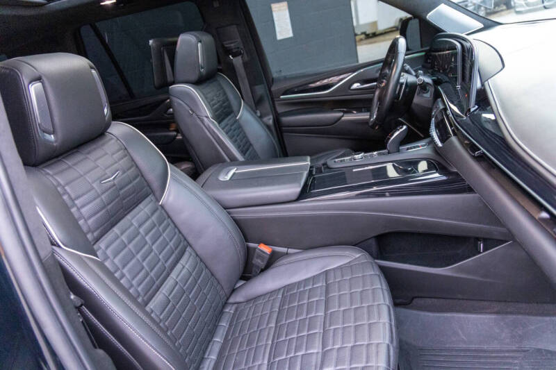 2023 Cadillac Escalade-V