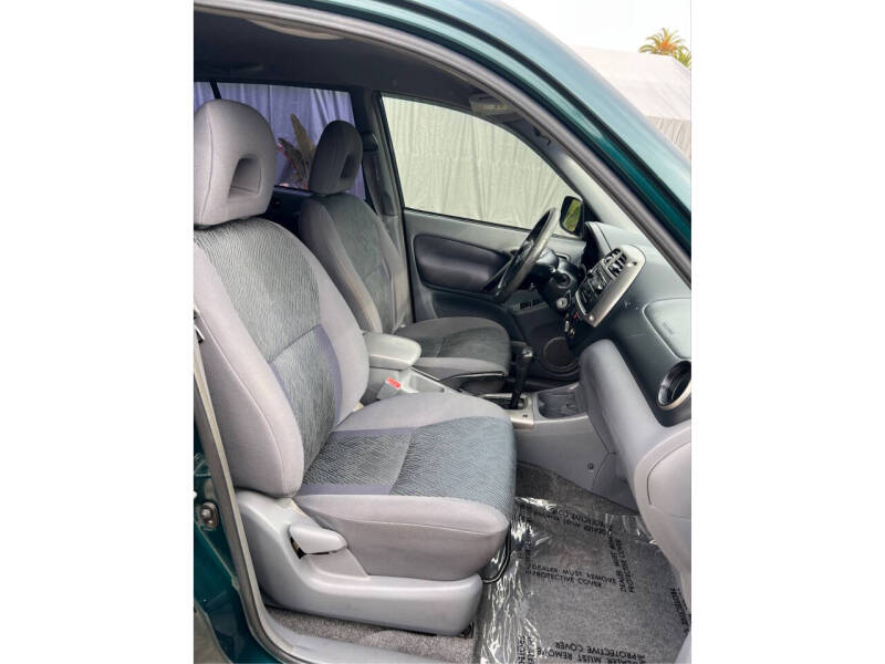 2001 Toyota RAV4