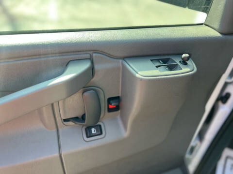 2021 Chevrolet Express 2500