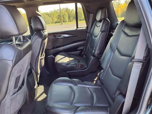 2020 Cadillac Escalade Platinum