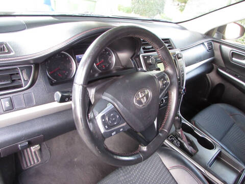 2015 Toyota Camry SE