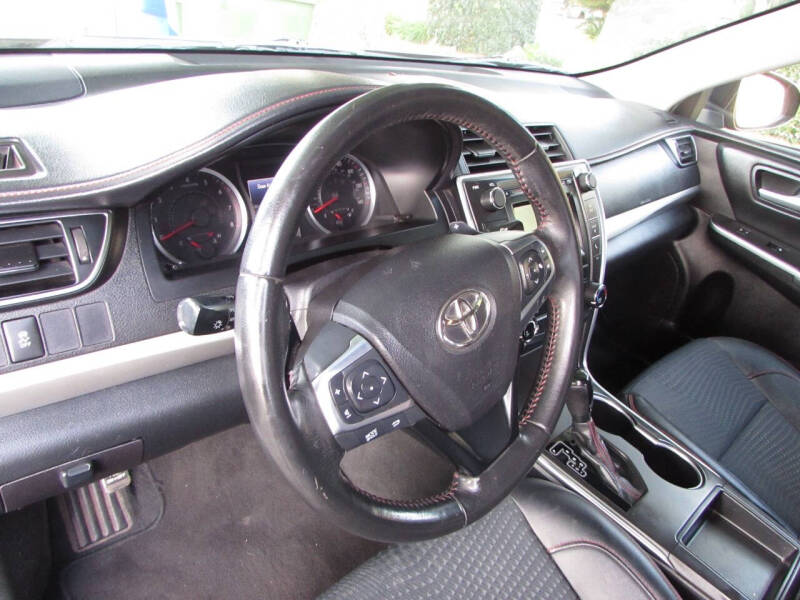 2015 Toyota Camry SE