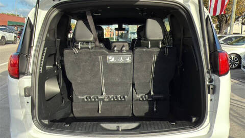 2018 Chrysler Pacifica Touring L Plus