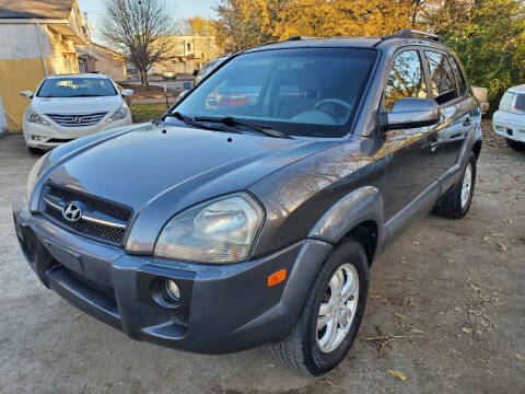 2008 Hyundai Tucson for sale at Woodford Car Company in Versailles KY