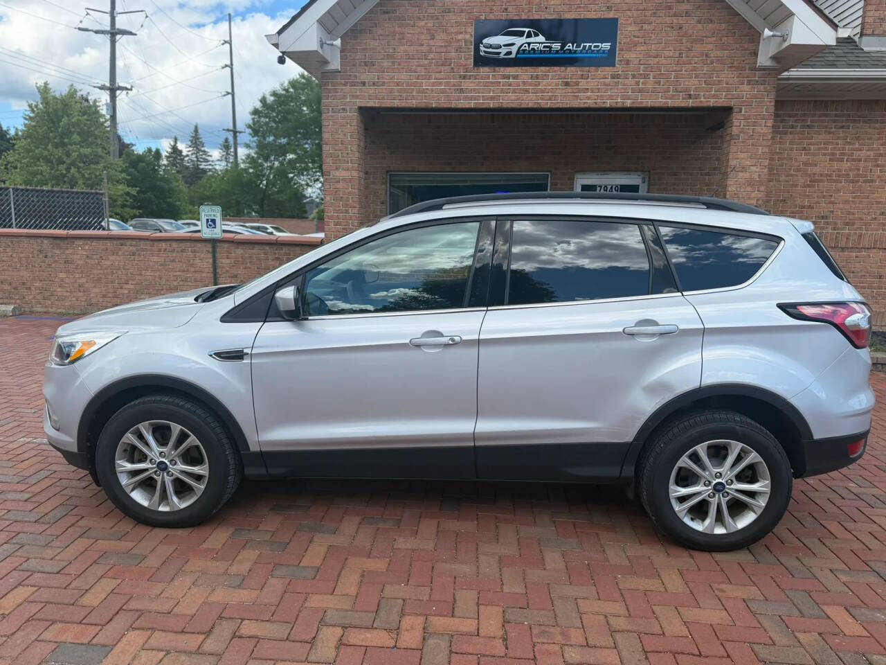 2018 Ford Escape SE AWD SE 4dr SUV 2