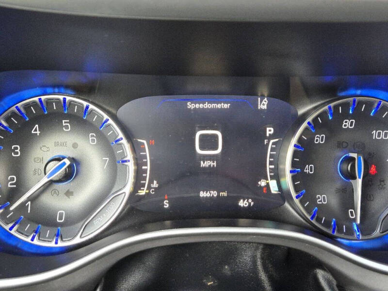 2022 Chrysler Pacifica Touring L
