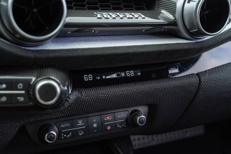 2023 Ferrari 812 Competizione