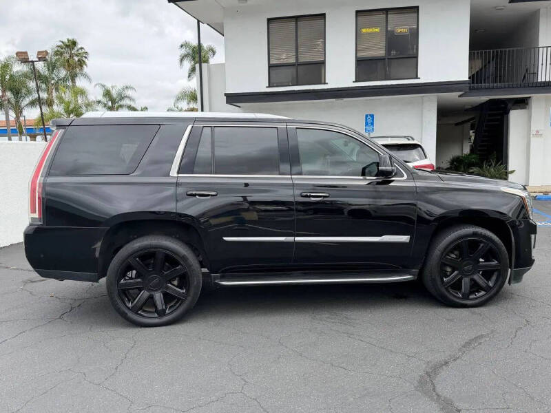 2019 Cadillac Escalade Luxury