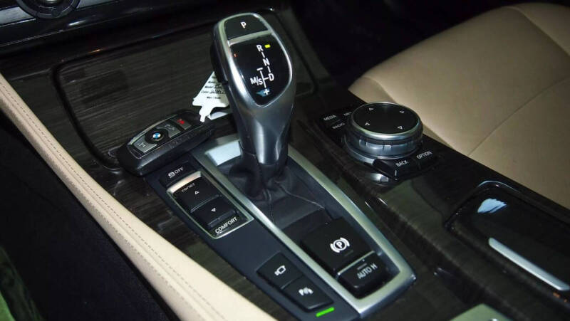 2016 BMW 5 Series 528i