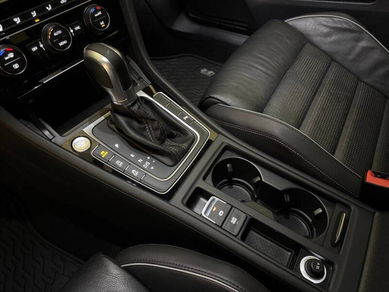 2019 Volkswagen Golf R 4Motion