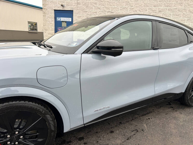 2025 Ford Mustang Mach-E GT