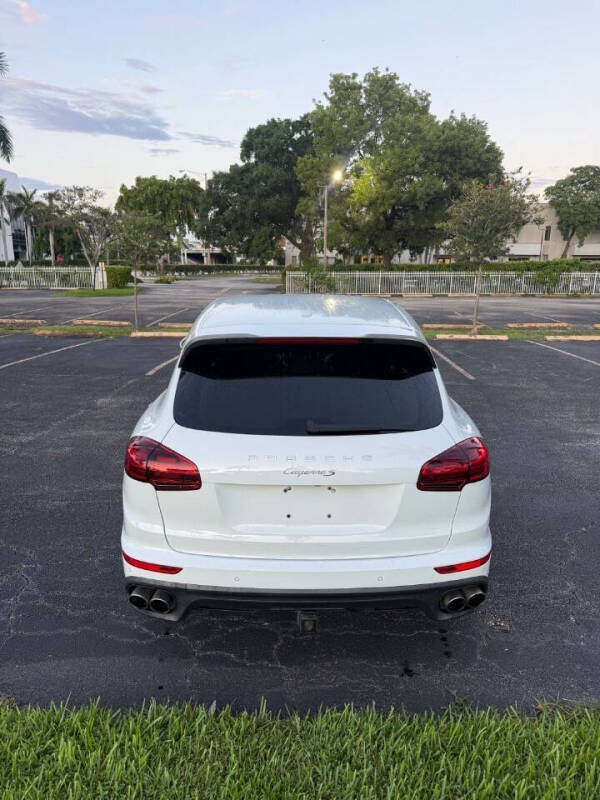 2015 Porsche Cayenne S