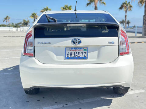 2012 Toyota Prius Two
