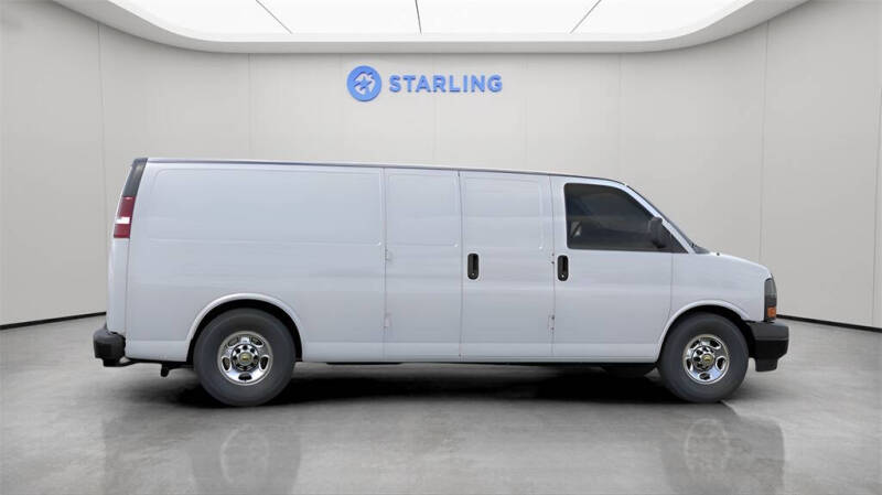 2025 Chevrolet Express 2500