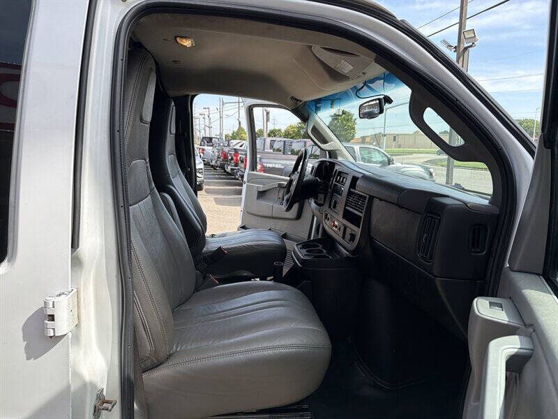 2017 Chevrolet Express 2500