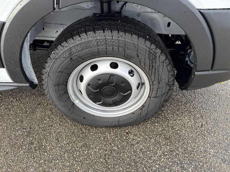 2025 Ford Transit 250