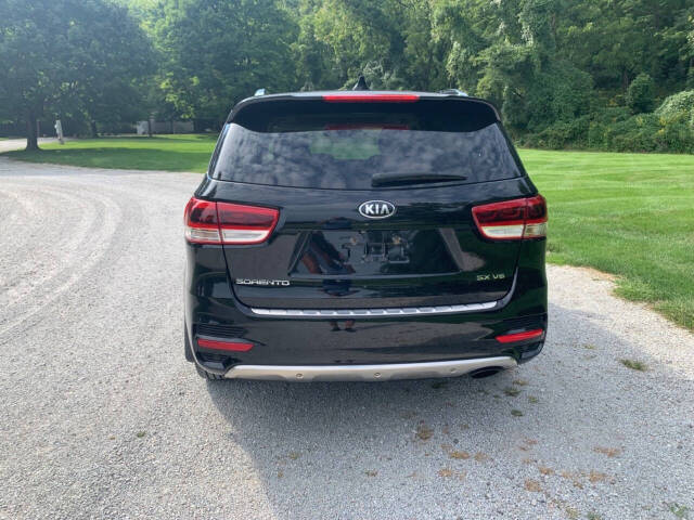 2016 Kia Sorento for sale at Car Connection in Painesville, OH