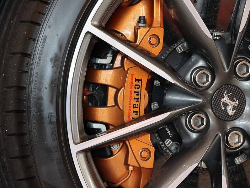 2021 Ferrari 812 GTS