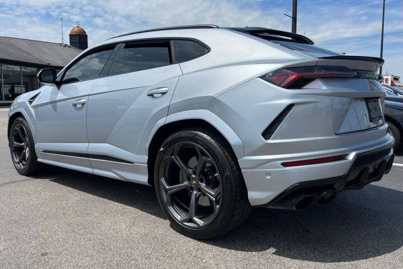 2022 Lamborghini Urus