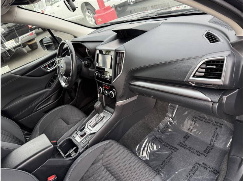 2022 Subaru Forester Premium