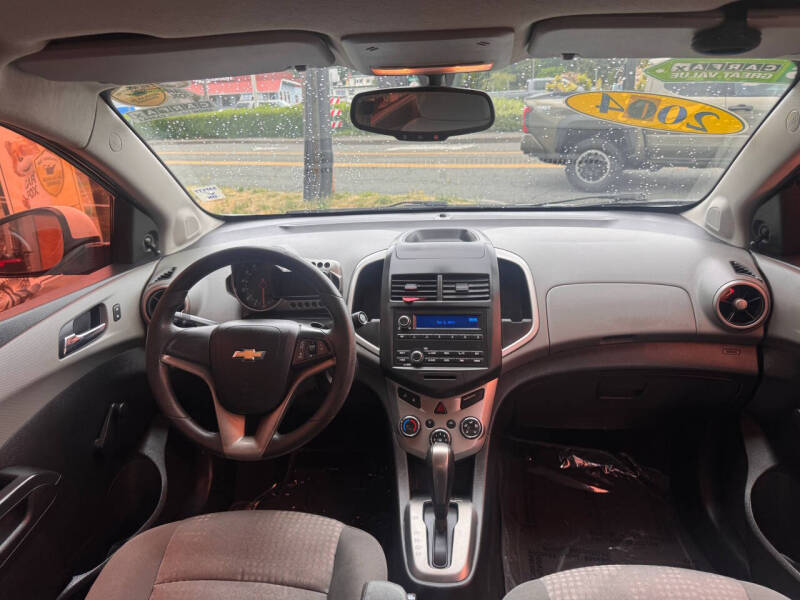 2014 Chevrolet Sonic LS Auto