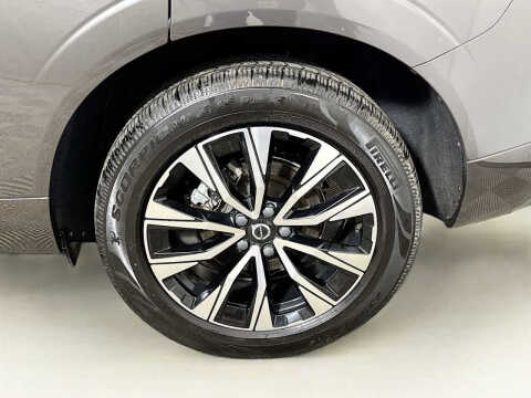 2023 Volvo XC60 B5 Plus Dark Theme