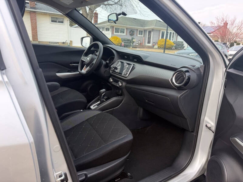 2018 Nissan Kicks SV