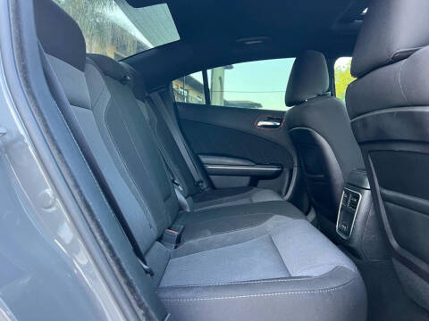 2019 Dodge Charger SXT