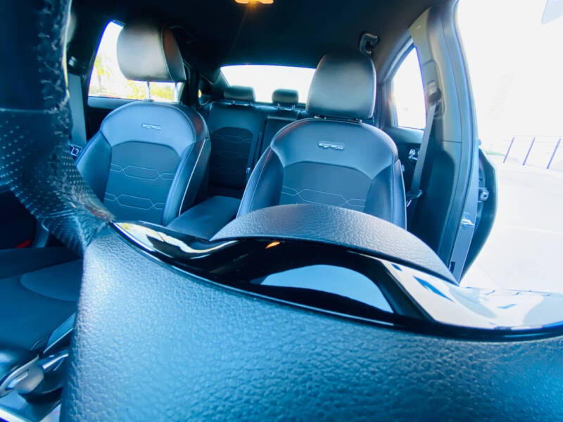 2022 Kia Forte GT Line