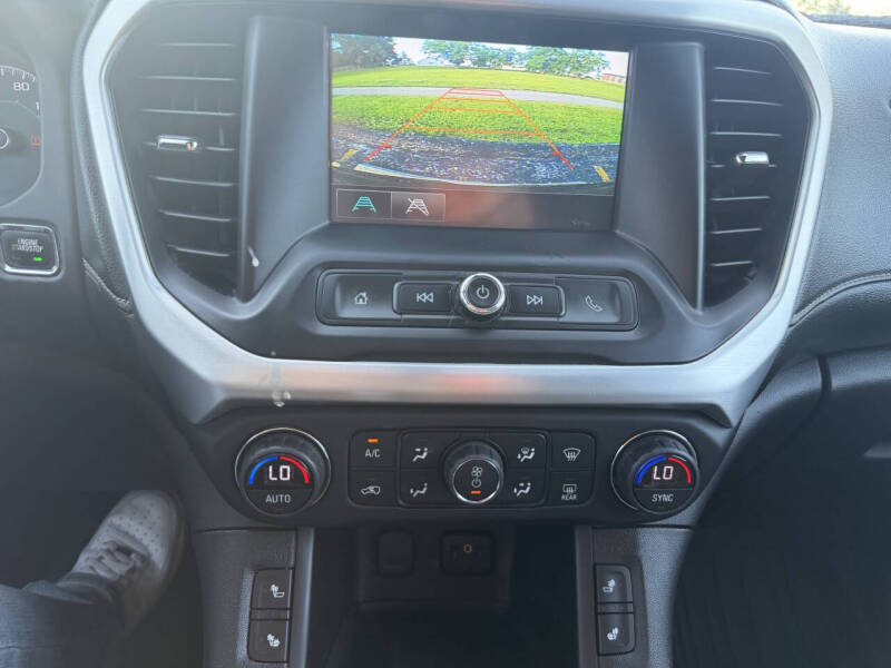 2017 GMC Acadia SLE-2