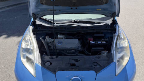 2011 Nissan LEAF SL