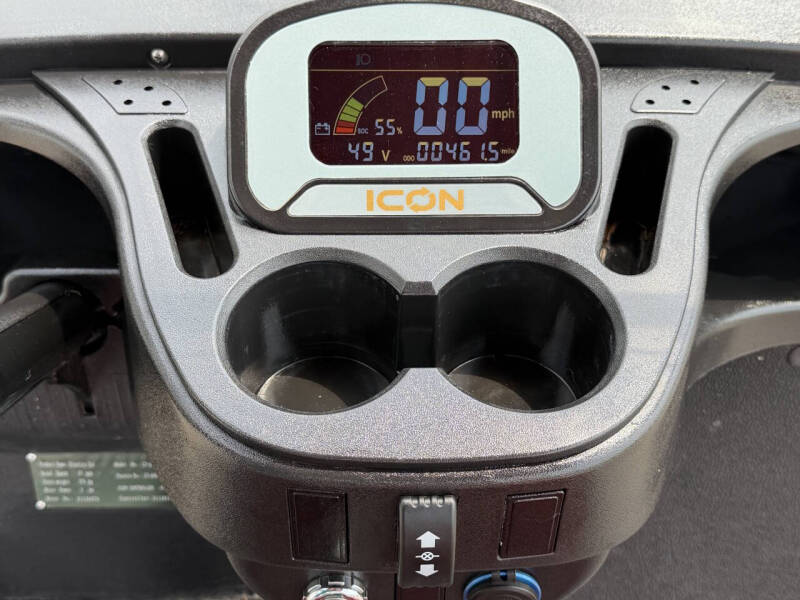 2022 Icon i40