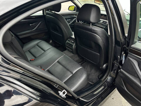 2016 BMW 5 Series 528i