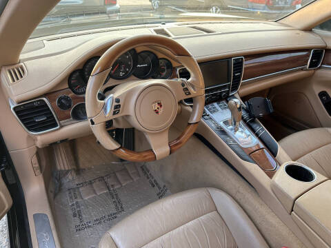 2011 Porsche Panamera