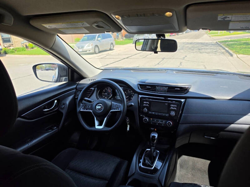 2017 Nissan Rogue S