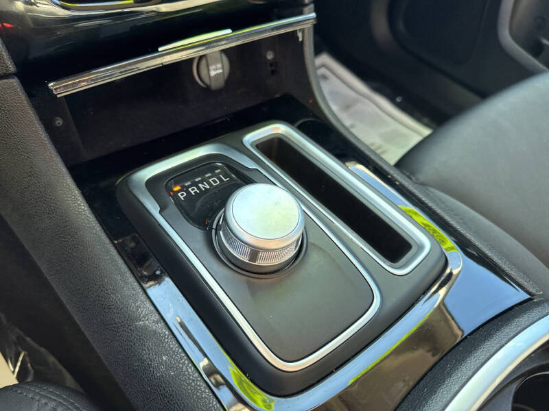 2023 Chrysler 300 Touring