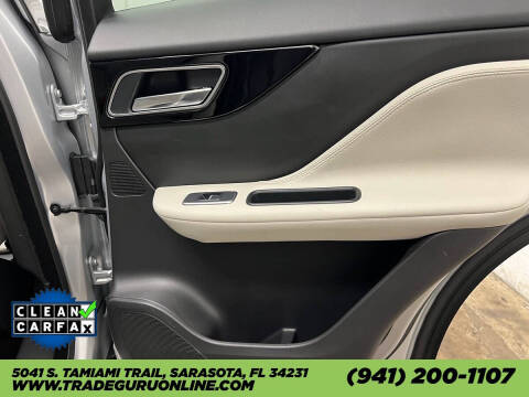 2017 Jaguar F-PACE 35t Prestige