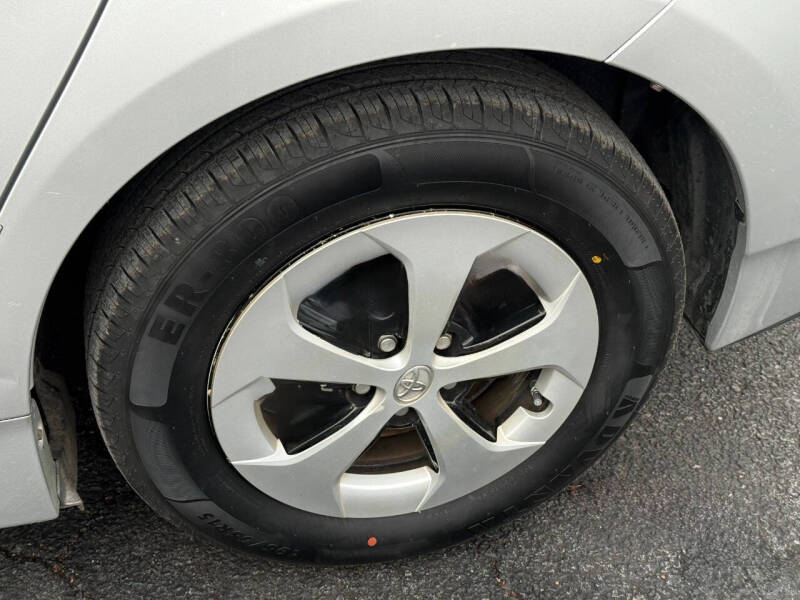 2012 Toyota Prius Two