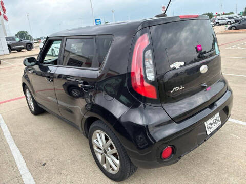 2019 Kia Soul +