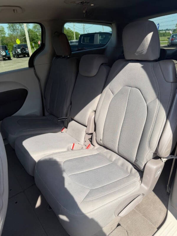 2017 Chrysler Pacifica Touring