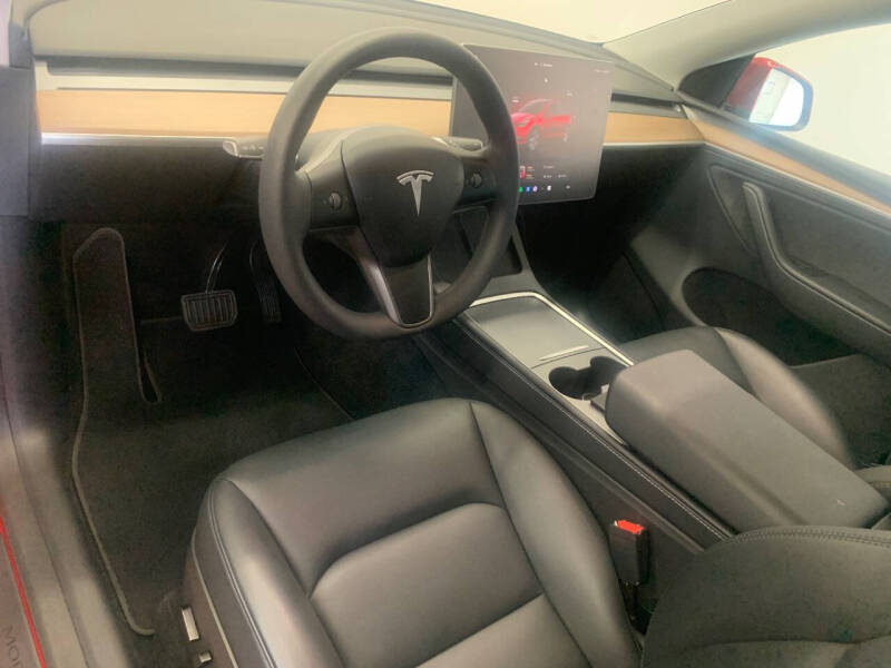 2024 Tesla Model Y Long Range