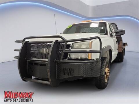 2007 Chevrolet Silverado 3500 CC Classic for sale at MIDWAY CHRYSLER DODGE JEEP RAM in Kearney NE