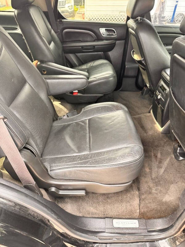 2013 Cadillac Escalade Platinum Edition