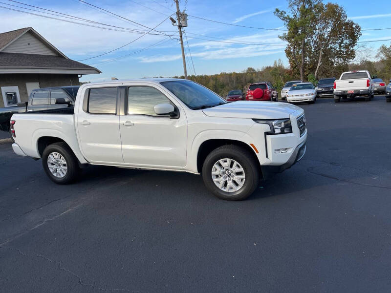 2022 Nissan Frontier SV photo 3