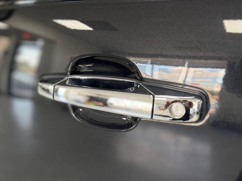 2013 Cadillac Escalade Platinum Edition