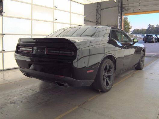 2021 Dodge Challenger SXT