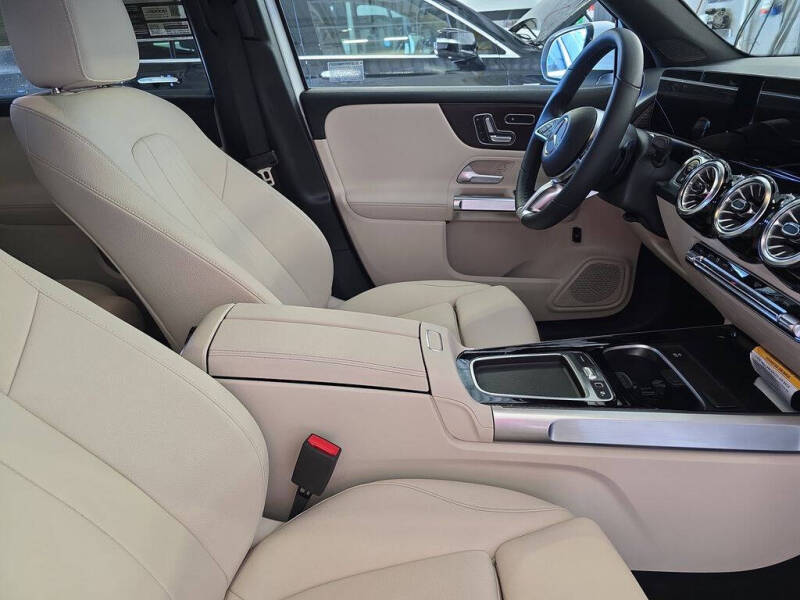 2025 Mercedes-Benz GLB GLB 250